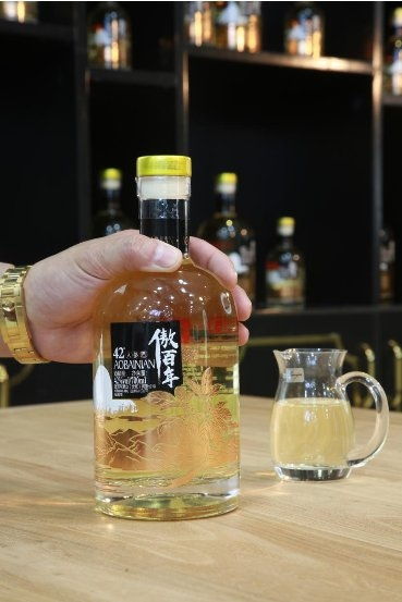 國內白酒招商代理 選擇傲百年白酒代理市場持續走高
